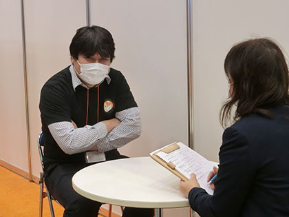 インタビュー